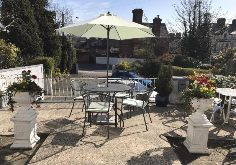 פנסיון Ennislare House