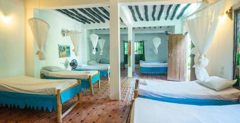 فندق صغير Simba Garden Lodge