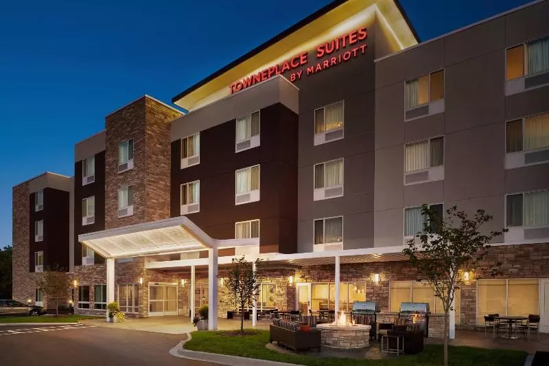 Towneplace Suites By Marriott Janesville