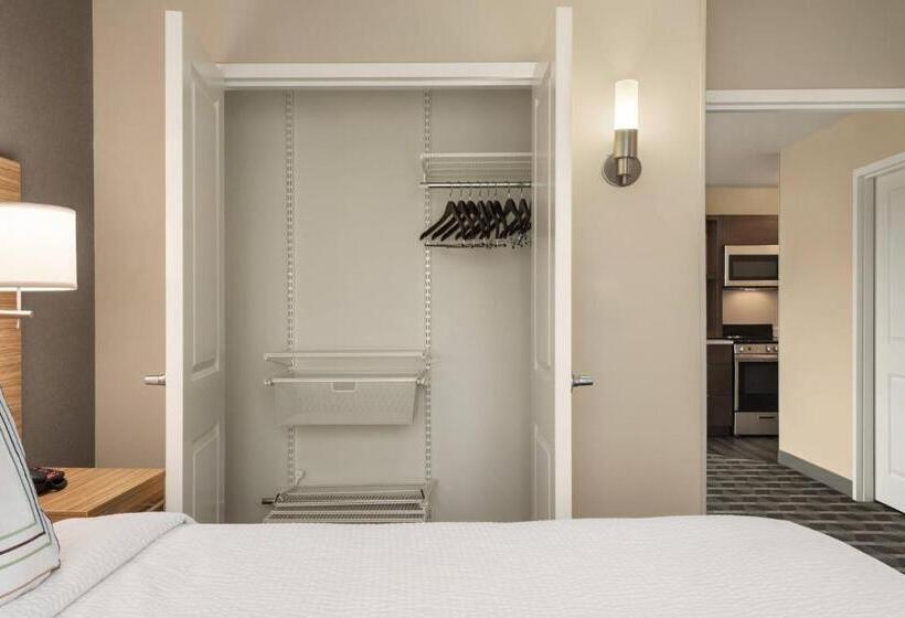 Towneplace Suites By Marriott Janesville