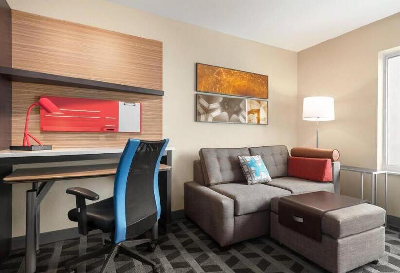 Towneplace Suites By Marriott Janesville