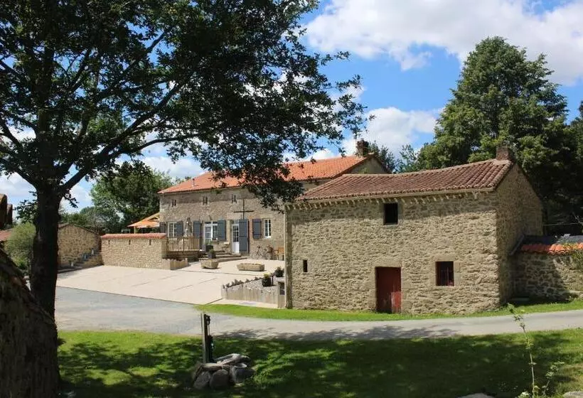 ベッドアンドブレックファースト Chambres D'hôtes Logis Charrier Le Petit Bignon