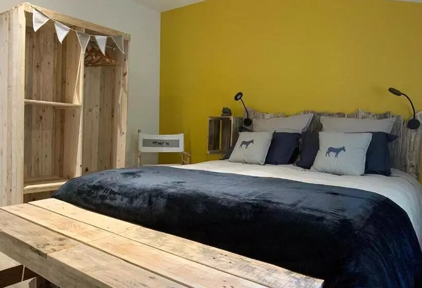 ベッドアンドブレックファースト Chambres D'hôtes Logis Charrier Le Petit Bignon