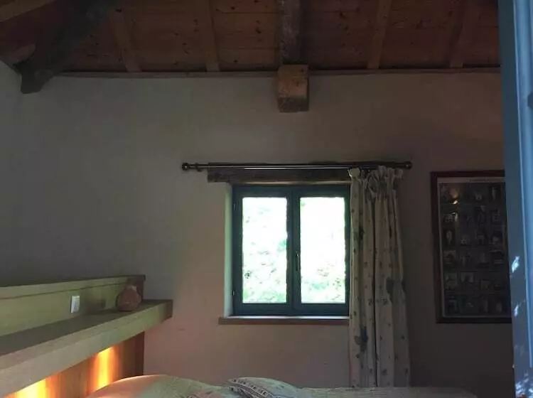 Aamiaismajoitus (B&B) Les Huguets