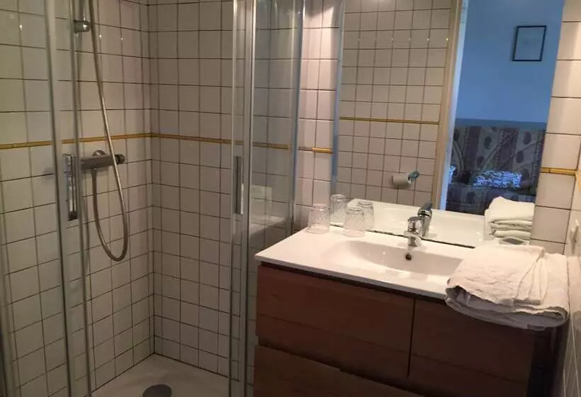 Aamiaismajoitus (B&B) Les Huguets
