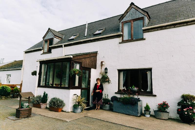 مبيت وإفطار The Farmhouse Lochmeyler