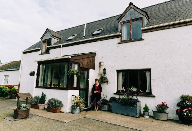 مبيت وإفطار The Farmhouse Lochmeyler