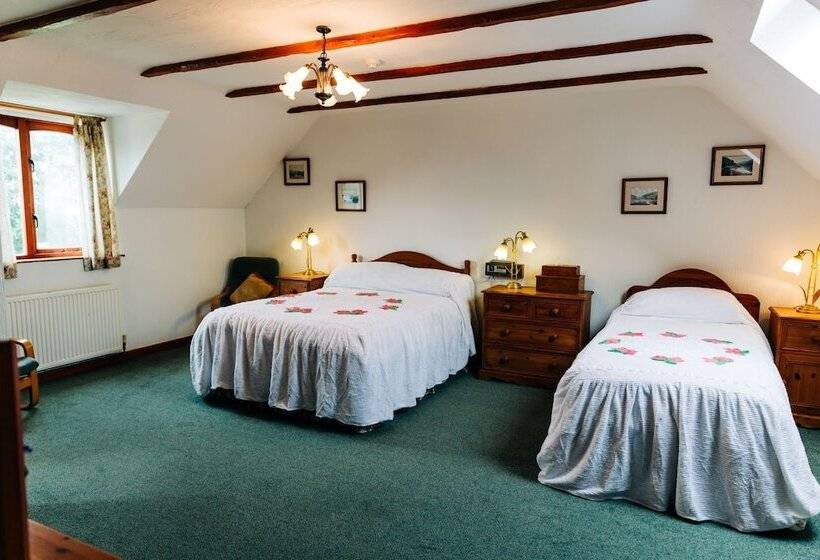 مبيت وإفطار The Farmhouse Lochmeyler