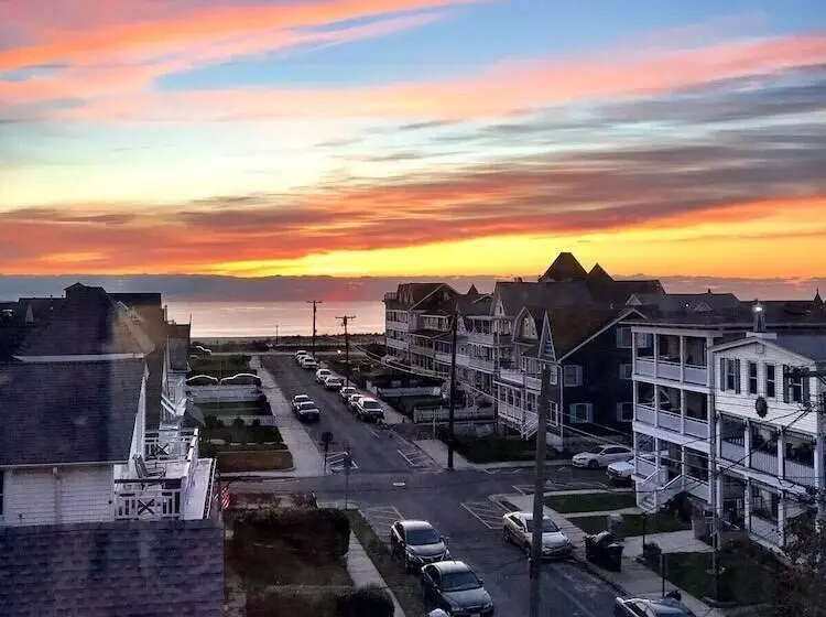 Aamiaismajoitus (B&B) The Inn At Ocean Grove