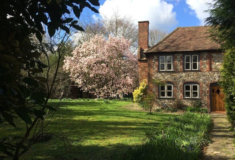 مبيت وإفطار The Old Rectory