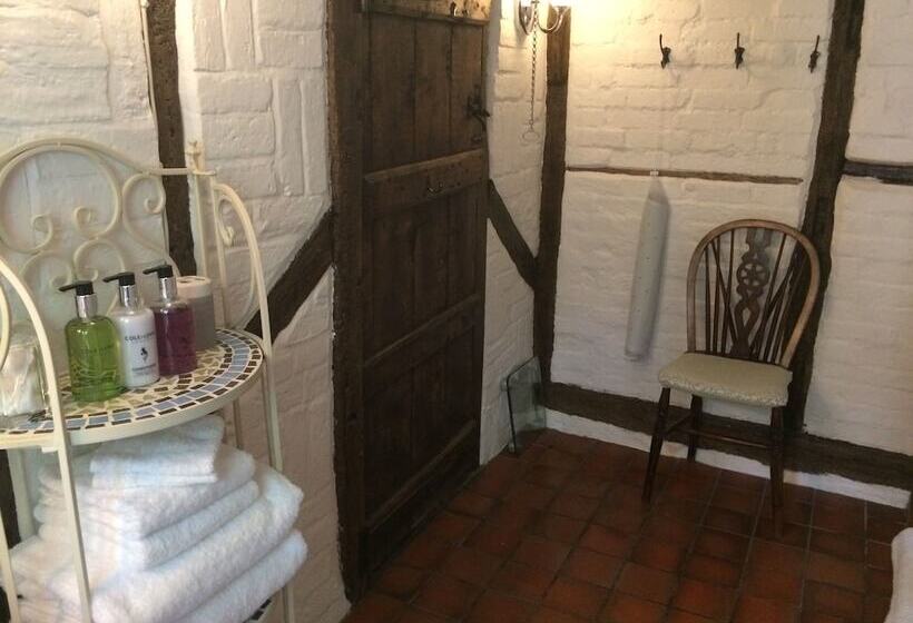 مبيت وإفطار The Old Rectory