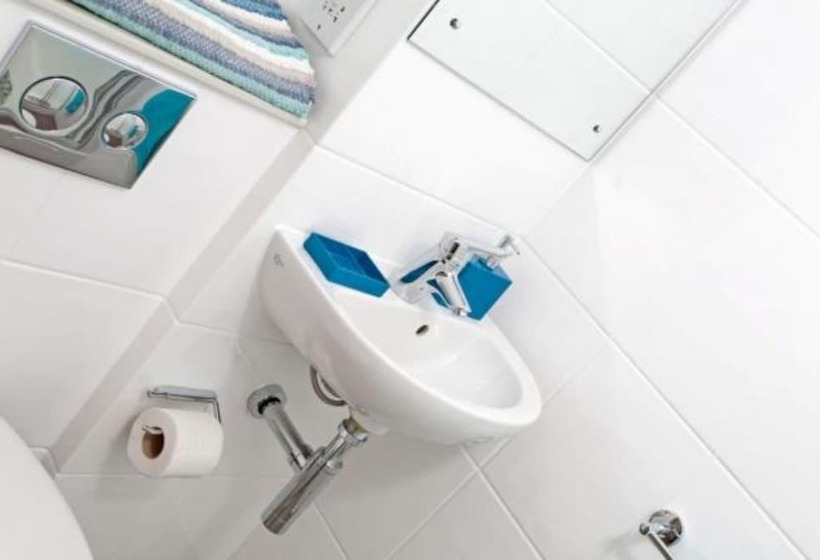 Hashtag Edinburgh Elliott House