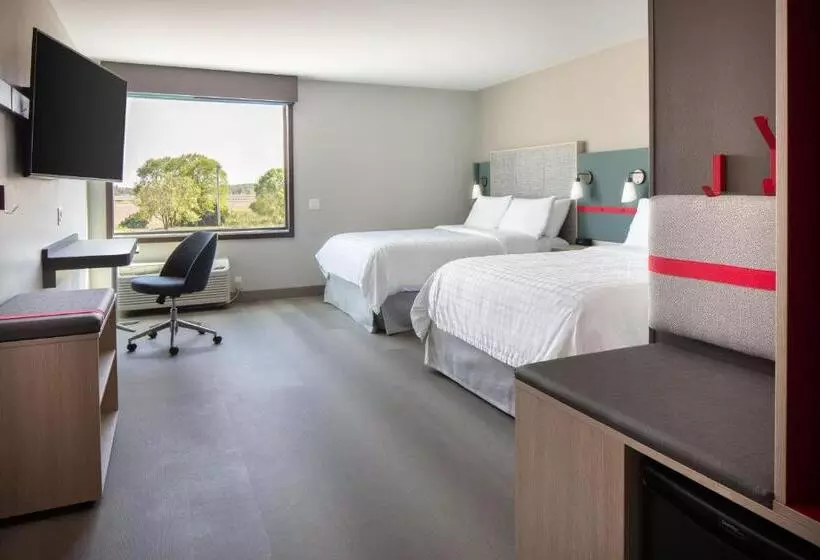 Avid Hotels   Madison   Monona, An Ihg