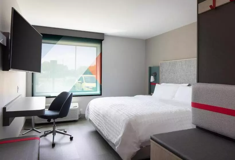 Avid Hotels   Madison   Monona, An Ihg