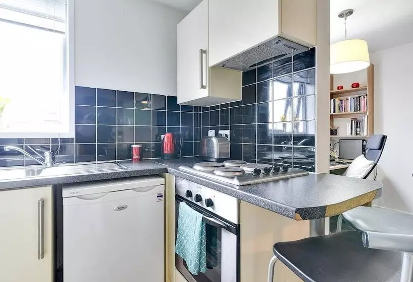 ホテル Axo Islington