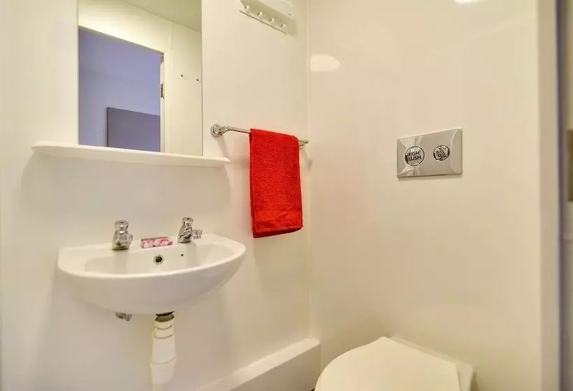 ホテル Axo Islington