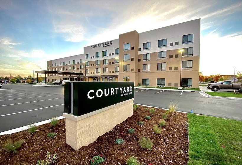 ホテル Courtyard By Marriott East Lansing Okemos