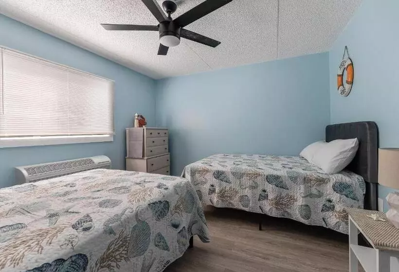 Hotelli Harbor Light Family Resort