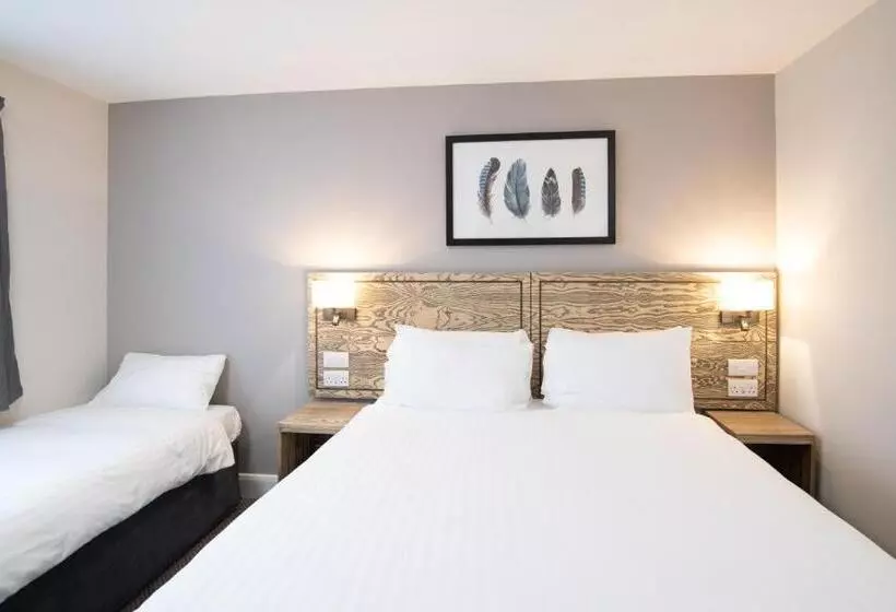 Hotelli Paisley Pear, Brackley By Marston's Inns