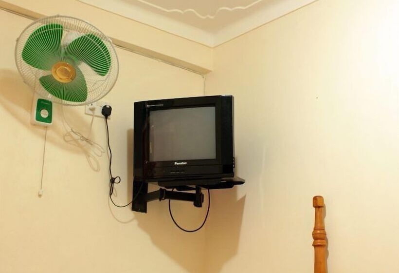 ホテル Visitors Inn