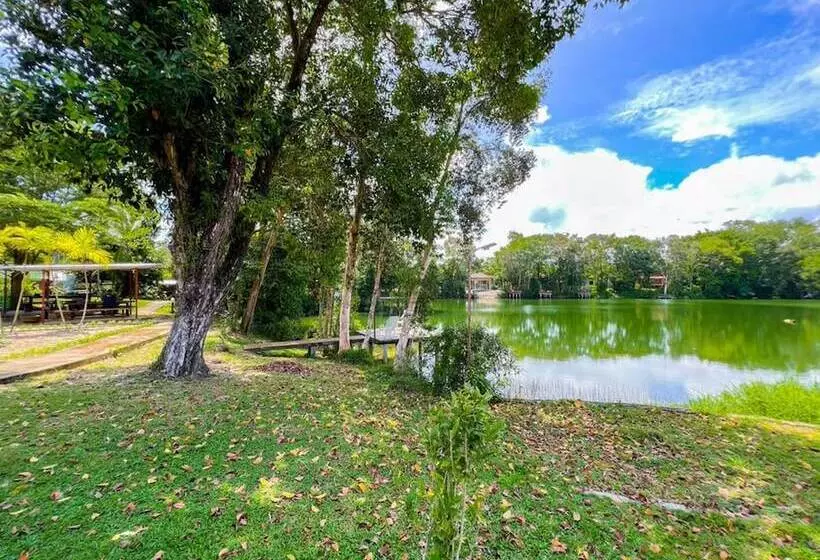 Hotelli Water Jade Natural Resort