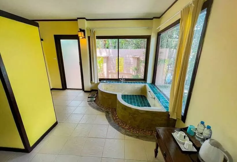 Hotelli Water Jade Natural Resort