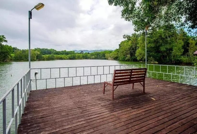 Hotelli Water Jade Natural Resort