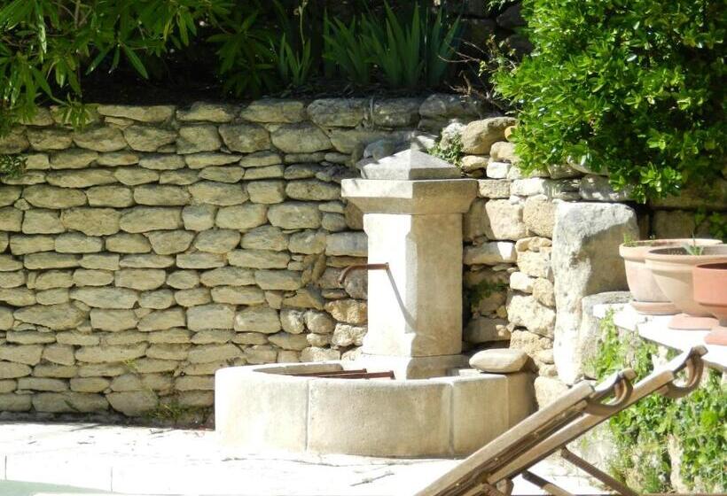 مبيت وإفطار Les Acanthes