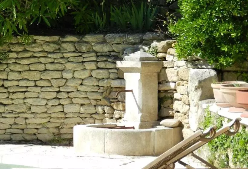 Aamiaismajoitus (B&B) Les Acanthes