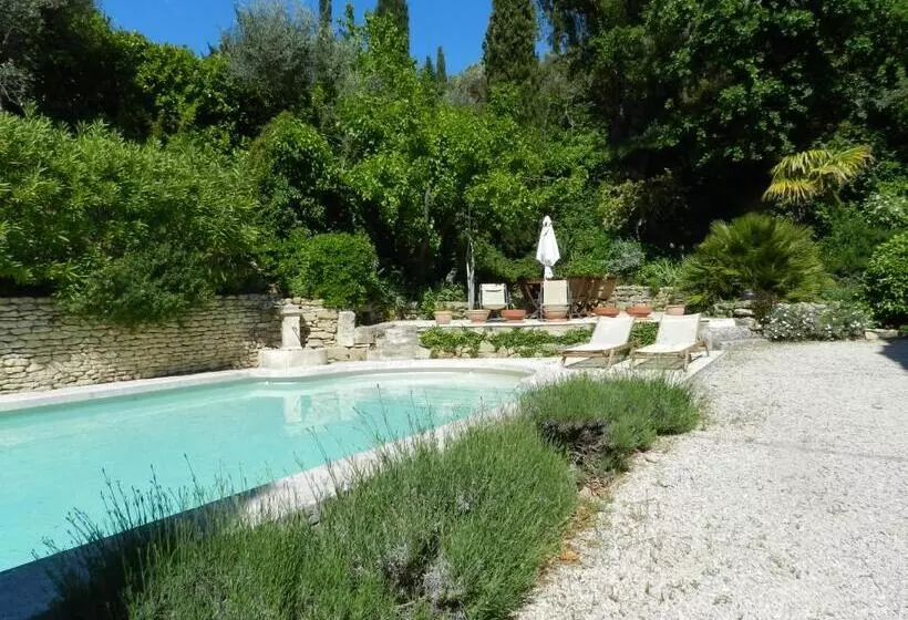 Aamiaismajoitus (B&B) Les Acanthes