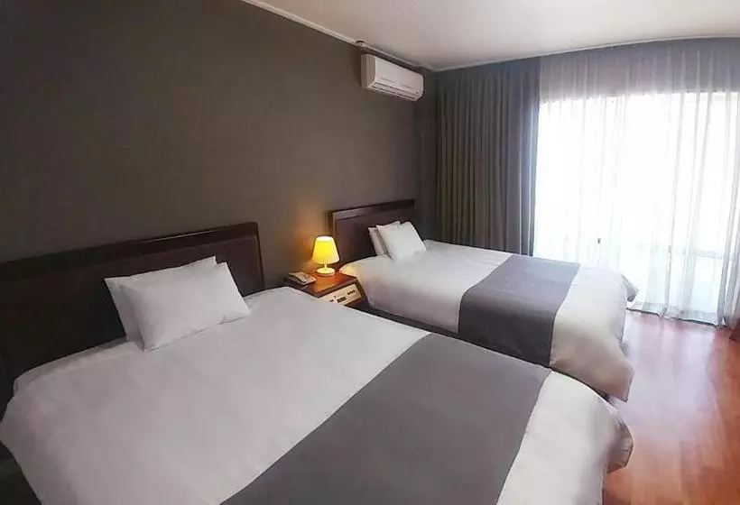 Pearl Hotel Jeju