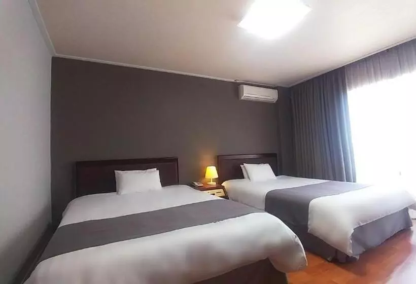 Pearl Hotel Jeju