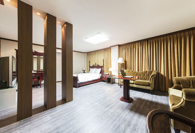 Jam Sil Tourist Hotel