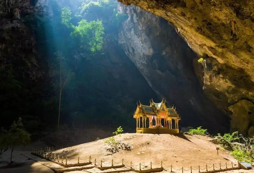 هتل Brassiere Beach