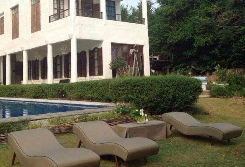 هتل Brassiere Beach