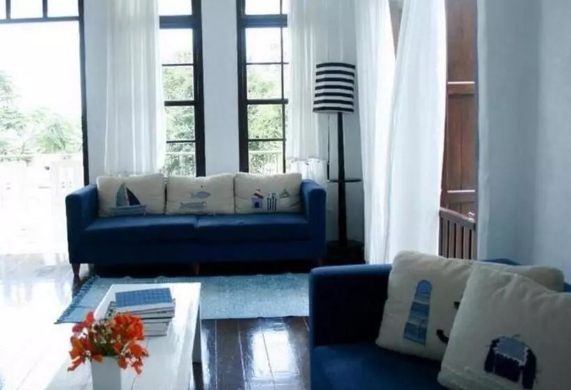 هتل Brassiere Beach