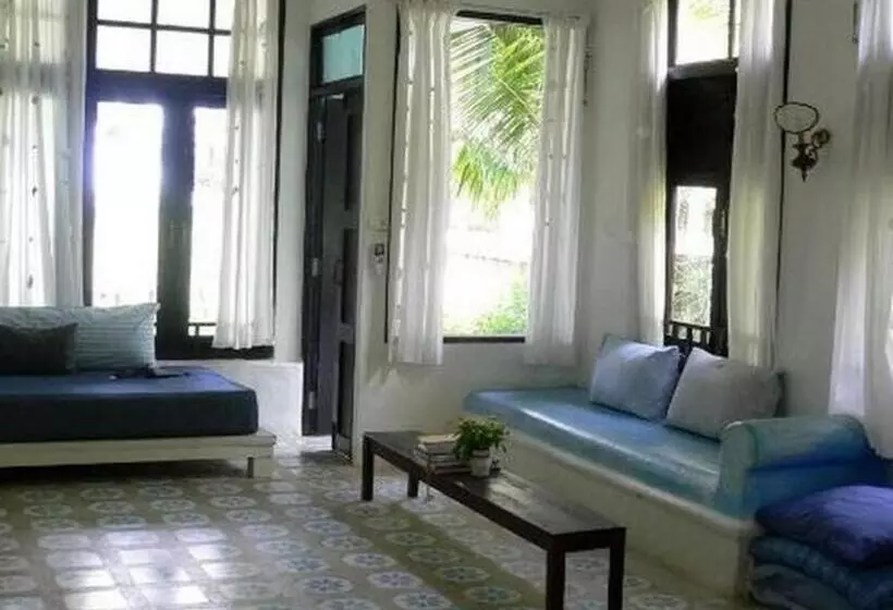 هتل Brassiere Beach