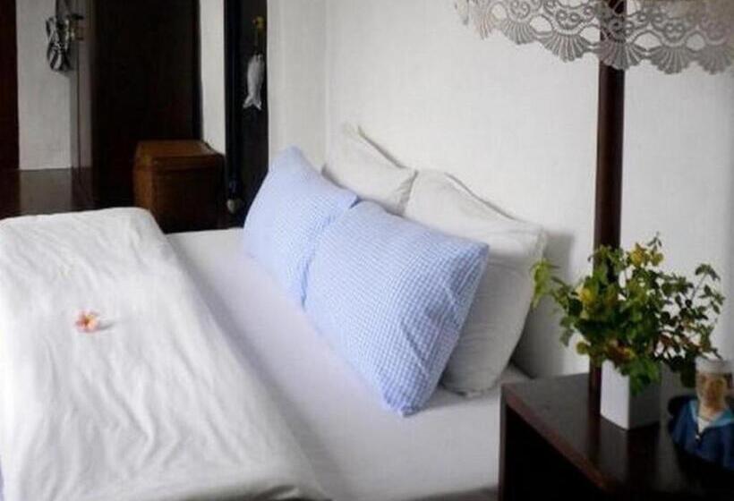 هتل Brassiere Beach