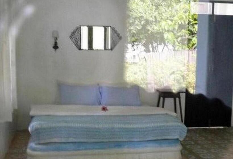 هتل Brassiere Beach