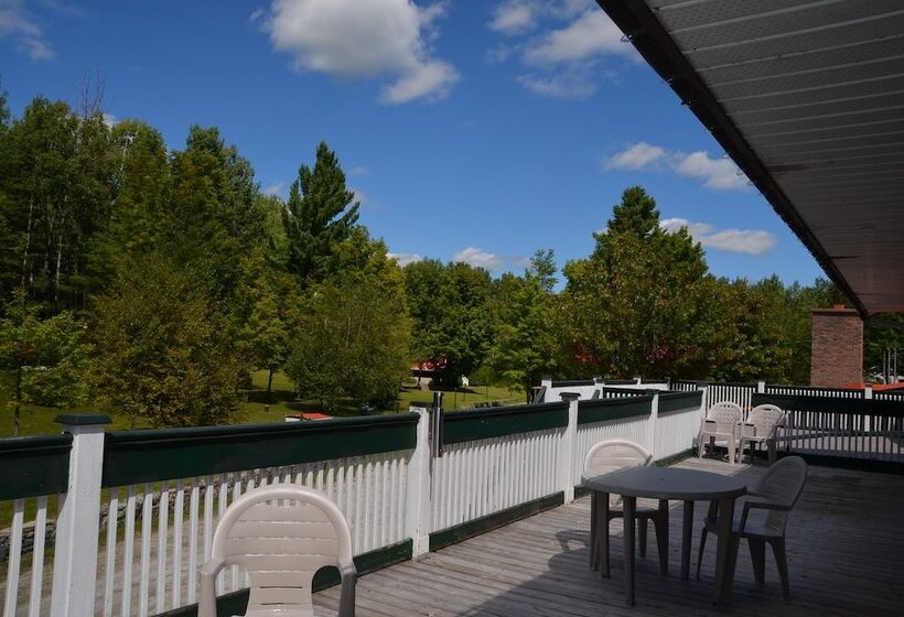 Hotel Comme Chez Soi Restaurant & Auberge