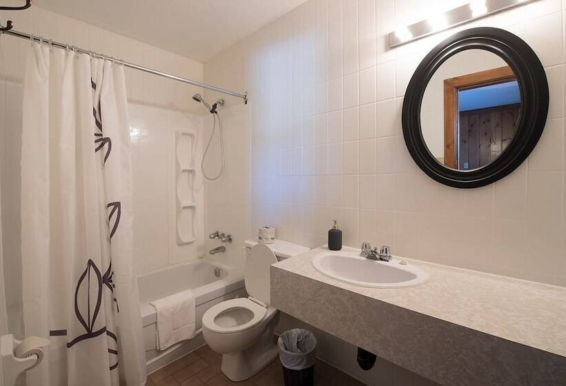 Hotel Comme Chez Soi Restaurant & Auberge