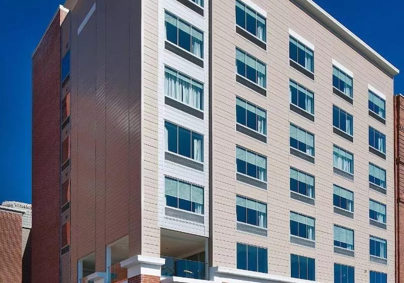 هتل Fairfield By Marriott Pittsburgh Downtown