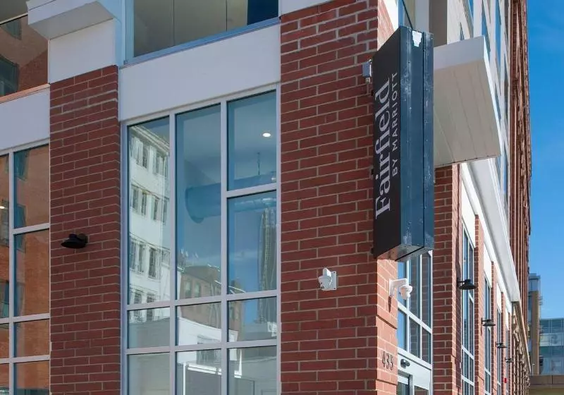 هتل Fairfield By Marriott Pittsburgh Downtown