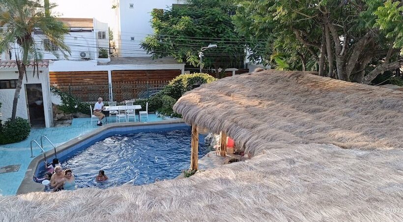 酒店 Hosteria Punta Blanca