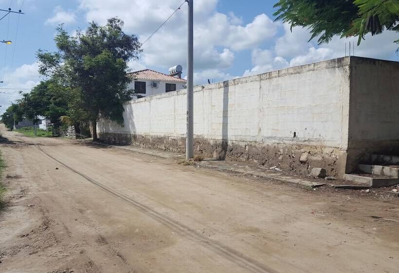 酒店 Hosteria Punta Blanca