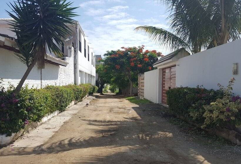 酒店 Hosteria Punta Blanca