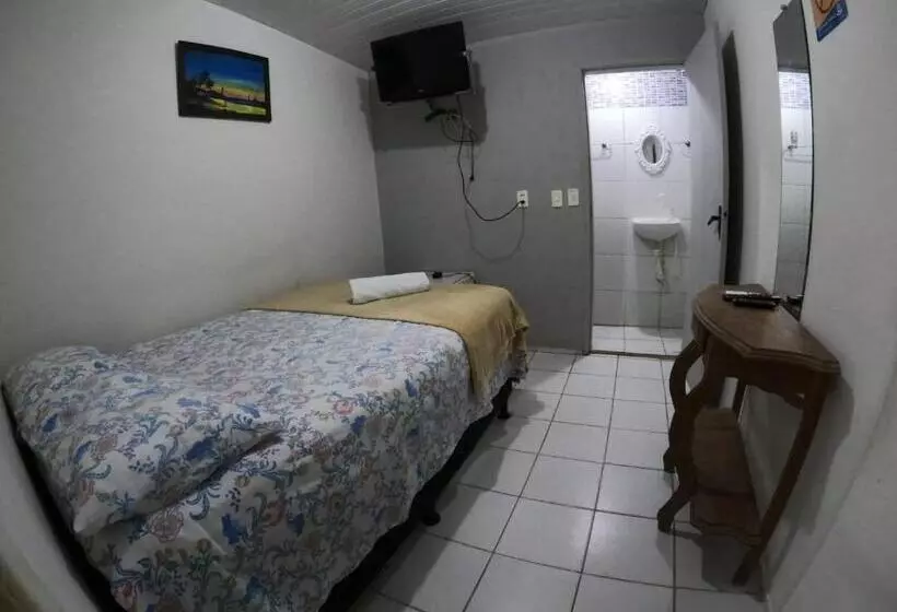 ホテル Pousada Villa Dellerose