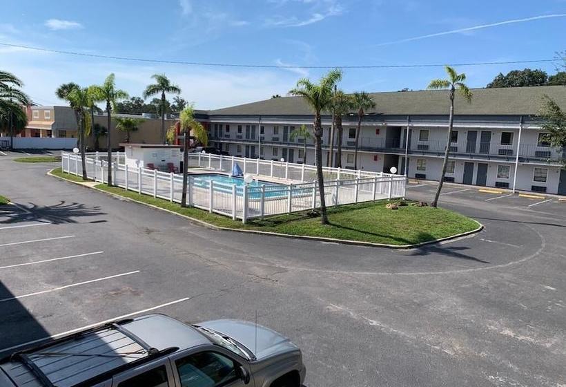 ホテル La Casa Inn New Port Richey Gulf Beach Us19