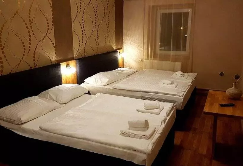 ペンション Gasthof Kreischberg