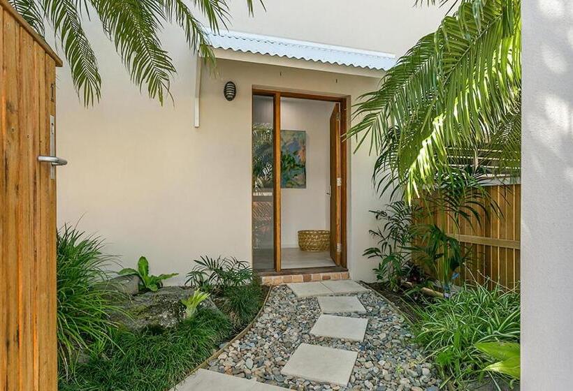 The Terraces Main Beach